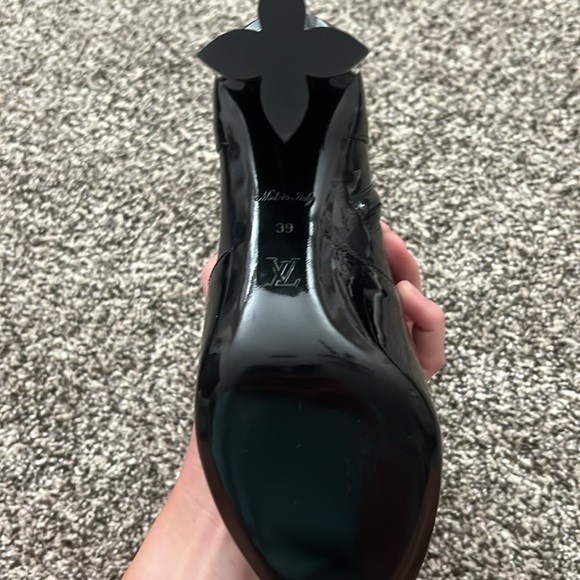 Louis Vuitton booties - Picture 2 of 2